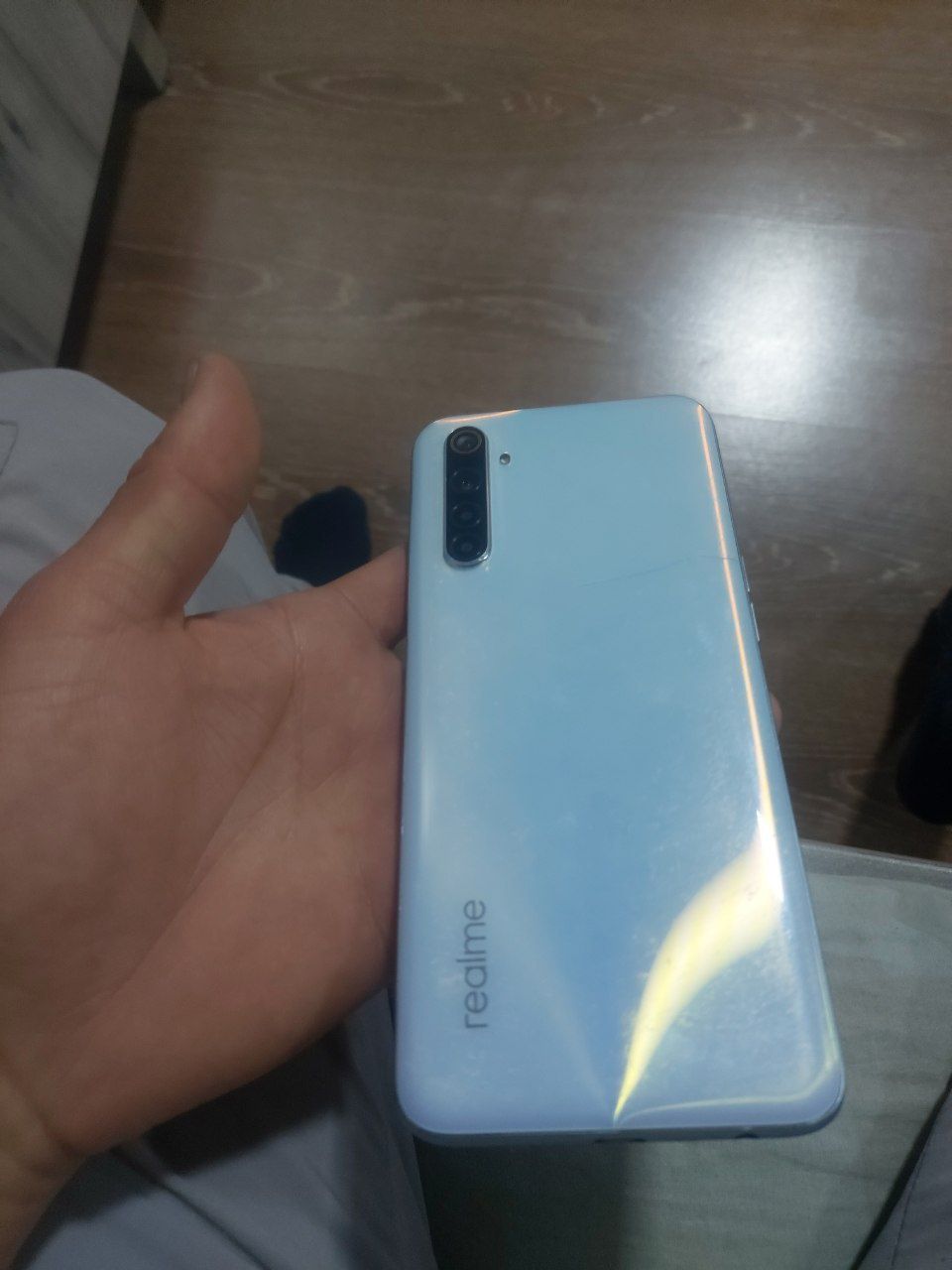 Realme 6  sotiladi