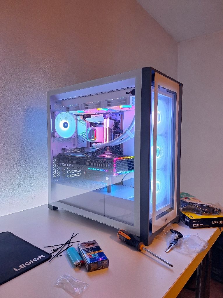 Vând workstation/PC Gaming NOU