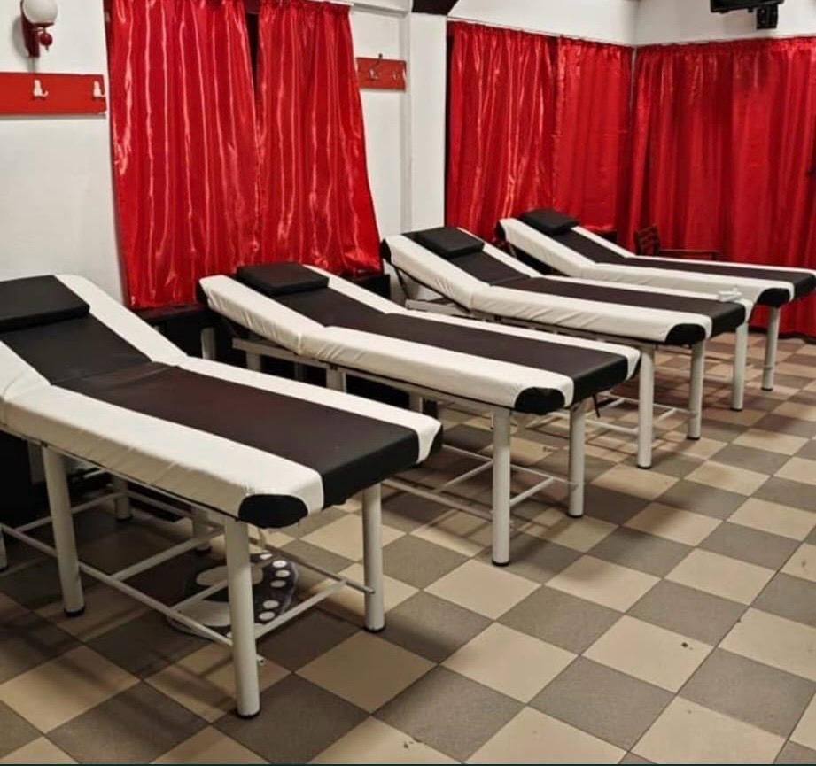 Vand aparatura fizioterapie si paturi masaj