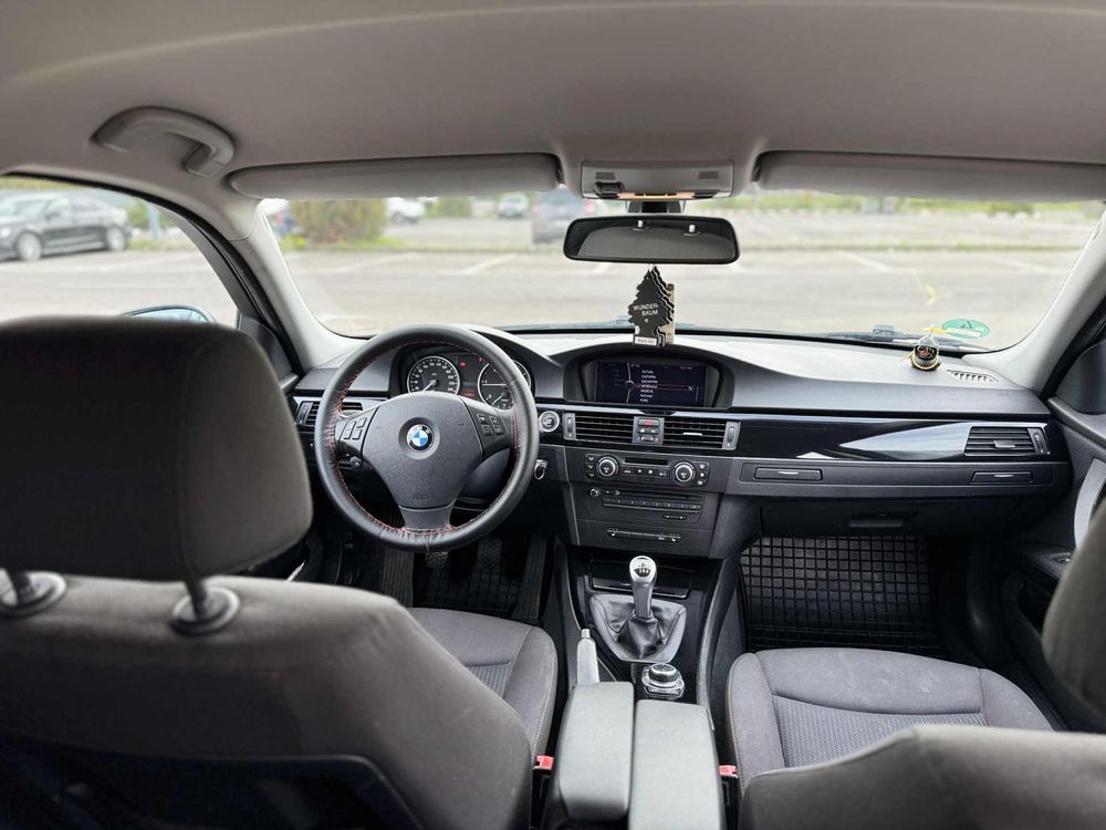 Vând Bmw E91 , 318D , 2009