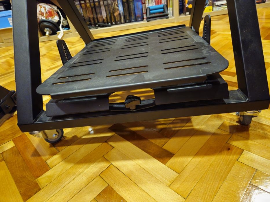 Next level racing stand 2.0