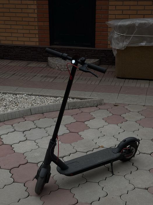 Электросамокат xiaomi m365 pro