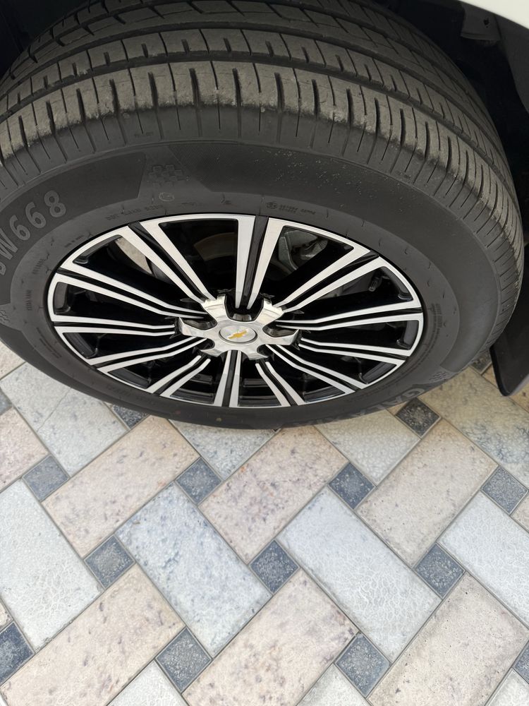 shevralet trailblazer oq km 80000 tanirovka 10 oe