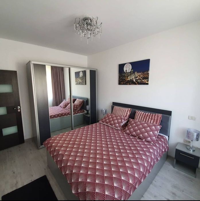 Inchiriez apartament Mamaia Nord, zona Alezzi 100m plajă. Termen lung