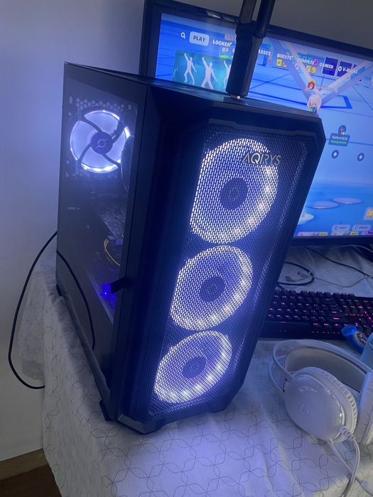 Vand Pc gaming !
