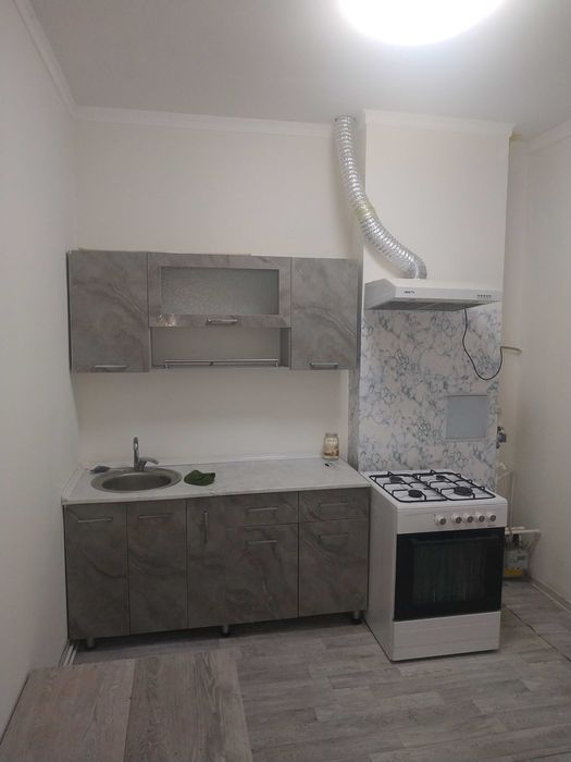 3 xonali novostroyka kvartira sotiladi