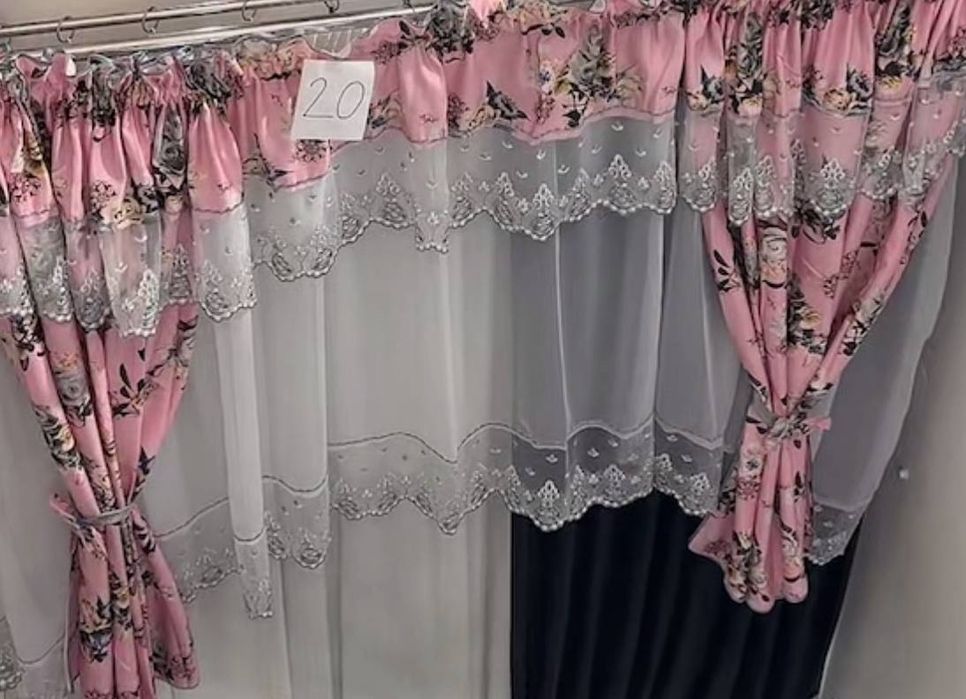 Perdele și draperii gata cusute