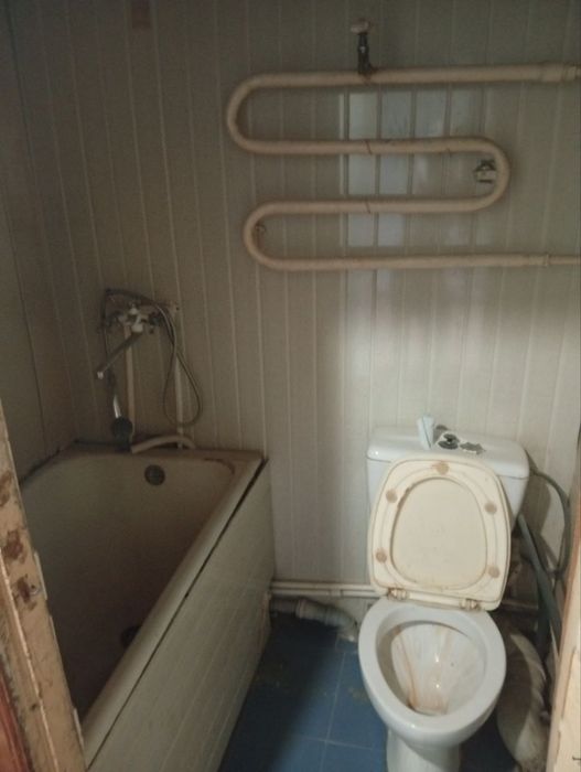 Продаётся 1/4/4 - старая Таш тюрьма