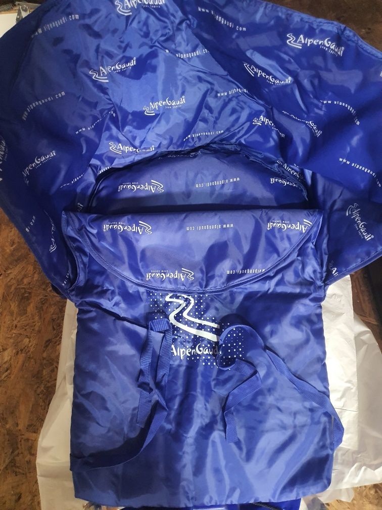 Sanie plastic Alpen Gaudi, husa termoizolanta noua  inclusa