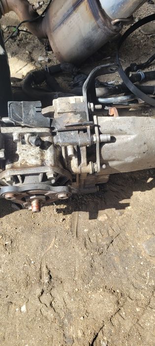 Cutie viteze skoda superb 3 2.0 4x4