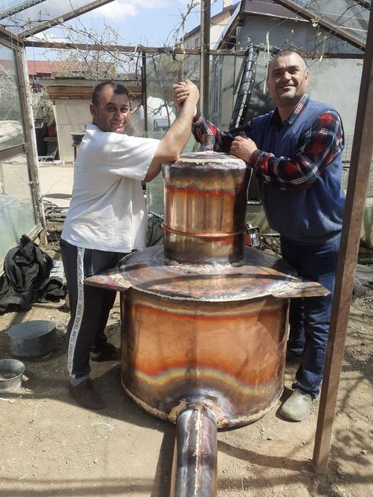 Cazan de facut tuica, din cupru de diferite modele si dimensiuni