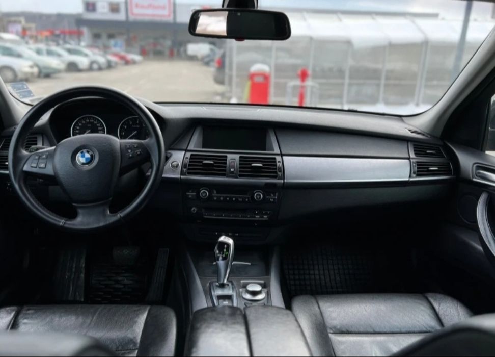 Бмв х5 3.0Si Газов инжекцион