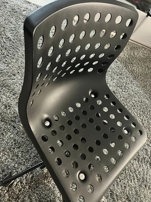 Scaun birou modern , ca nou