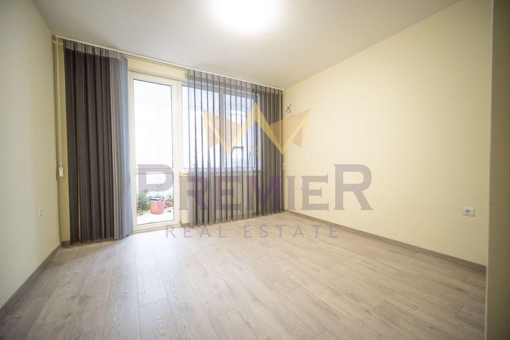 Дава се под наем Двустаен апартамент в Варна, Колхозен пазар - 76 кв.м за 306 € - Снимка #4