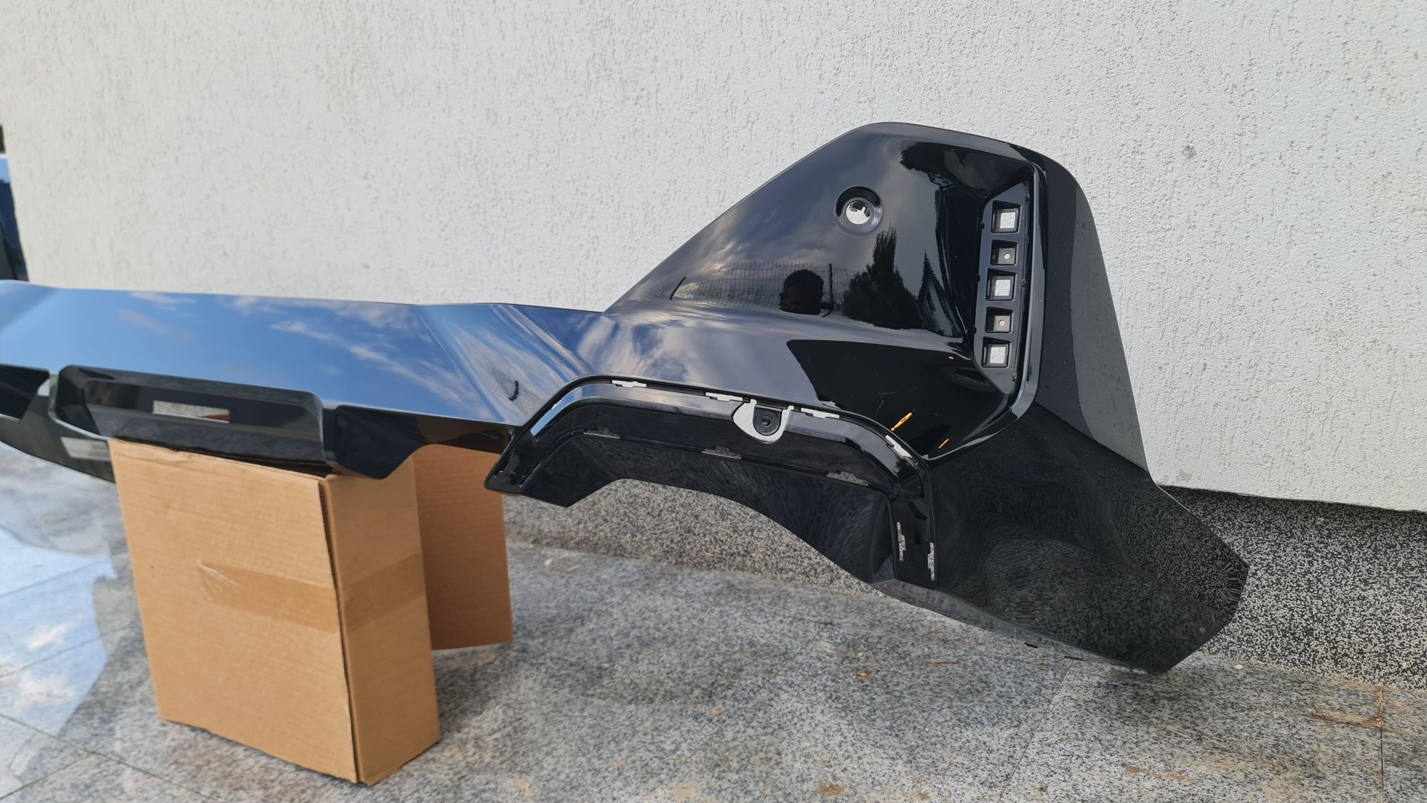 Ornament spoiler bara spate M BMW 5 g60 g61 8084716 2024+