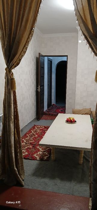 Qarshi 6 mk 3 xona 3etaj uy sotiladi 500 milon sovdosi bor kelishamiz