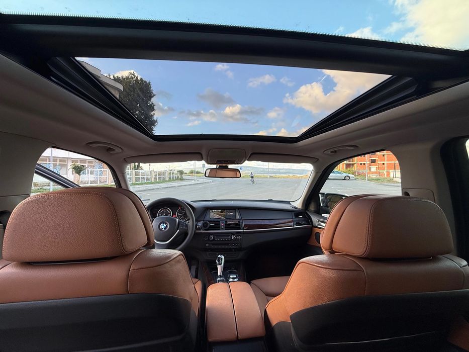 Продава се Джип BMW X5 E70 3.0D,перфектно състояние!