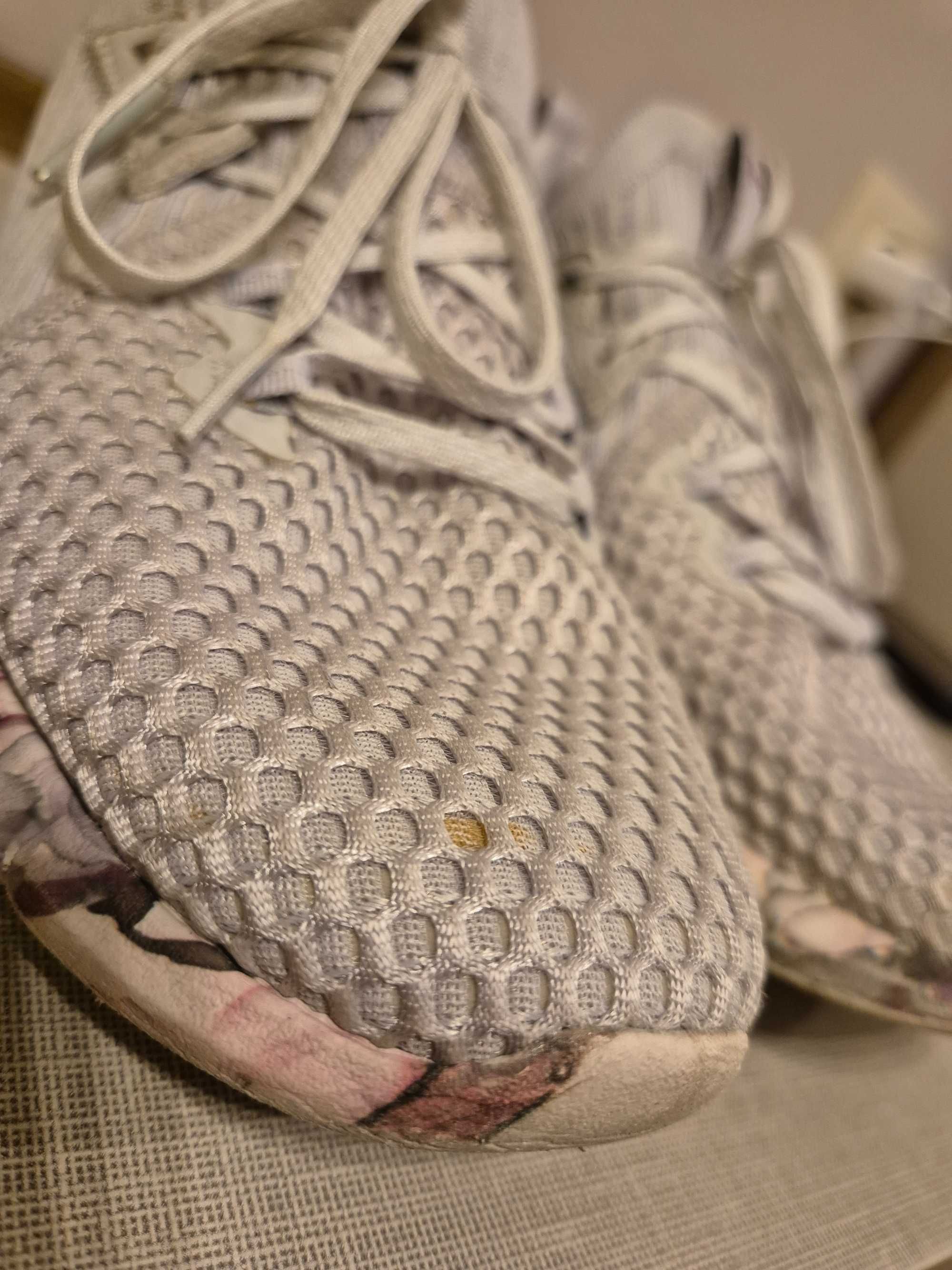 Спортни обувки Under Armour