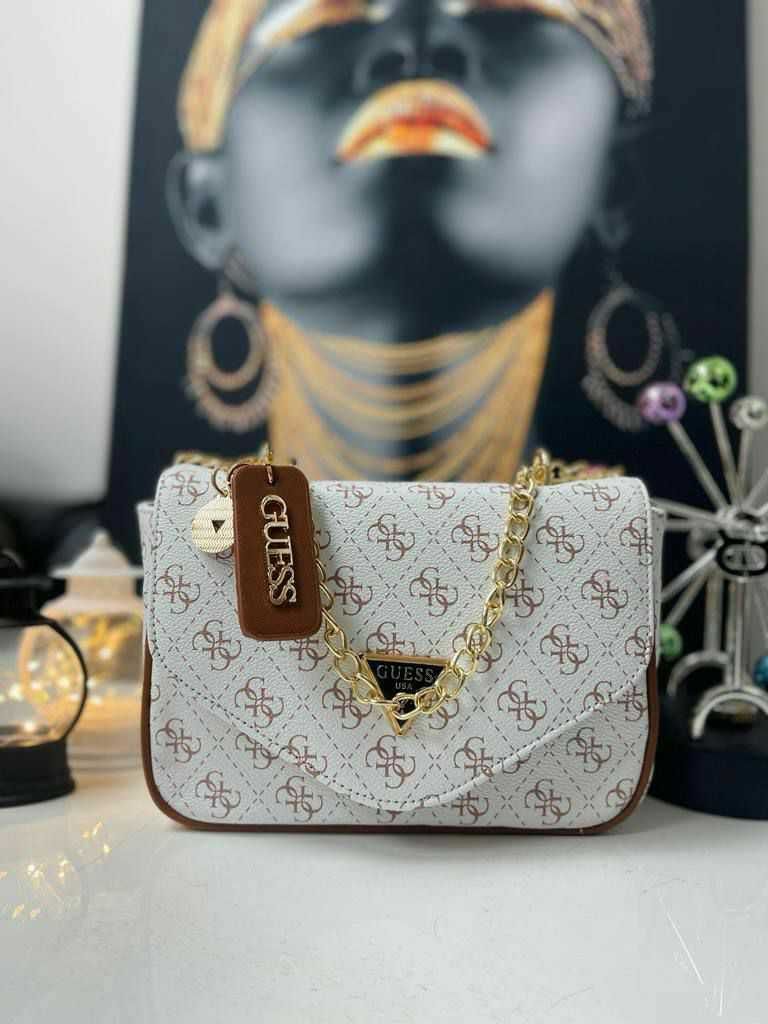 Genti de Dame Guess De calitate foarte buna!