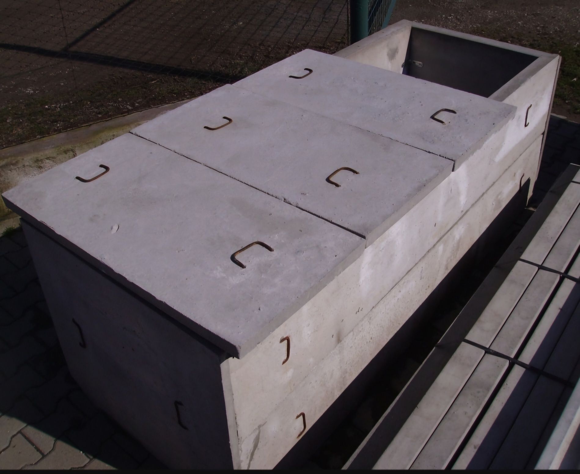 Cavou Placi Beton