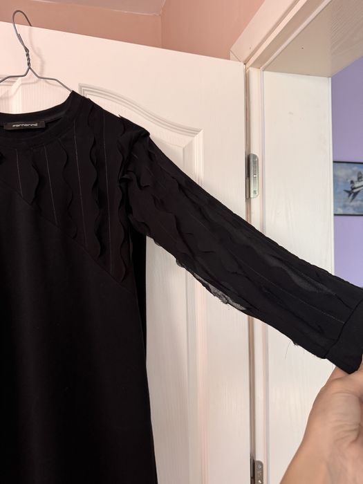 Рокля с дълъг ръкав