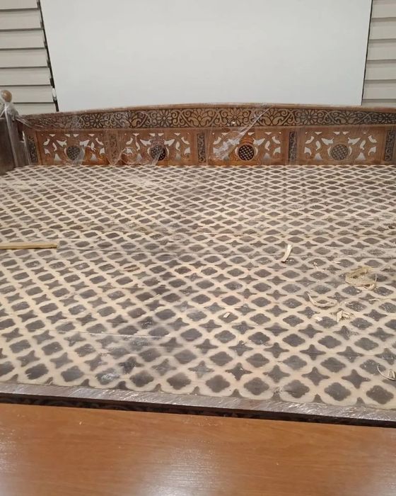 Карават Сури тапчан