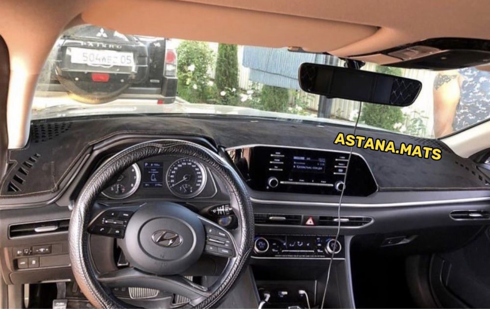 Накидка на панель Hyundai Tucson/ Sonata / Elantra / Accent Астана