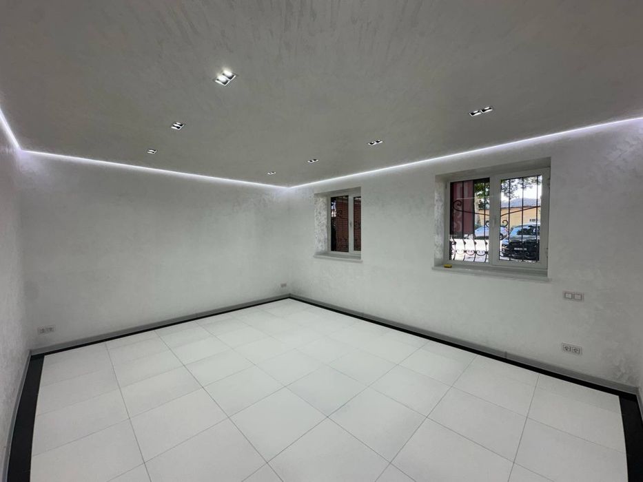 Продается магазин кафе под офис в доль дороги по ул Фархадская