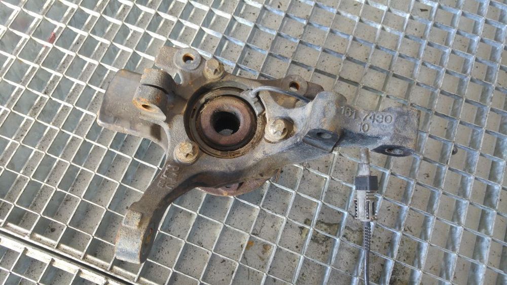 fuzeta dreapta fata opel astra h 1.7 cdti z17dth 13156048