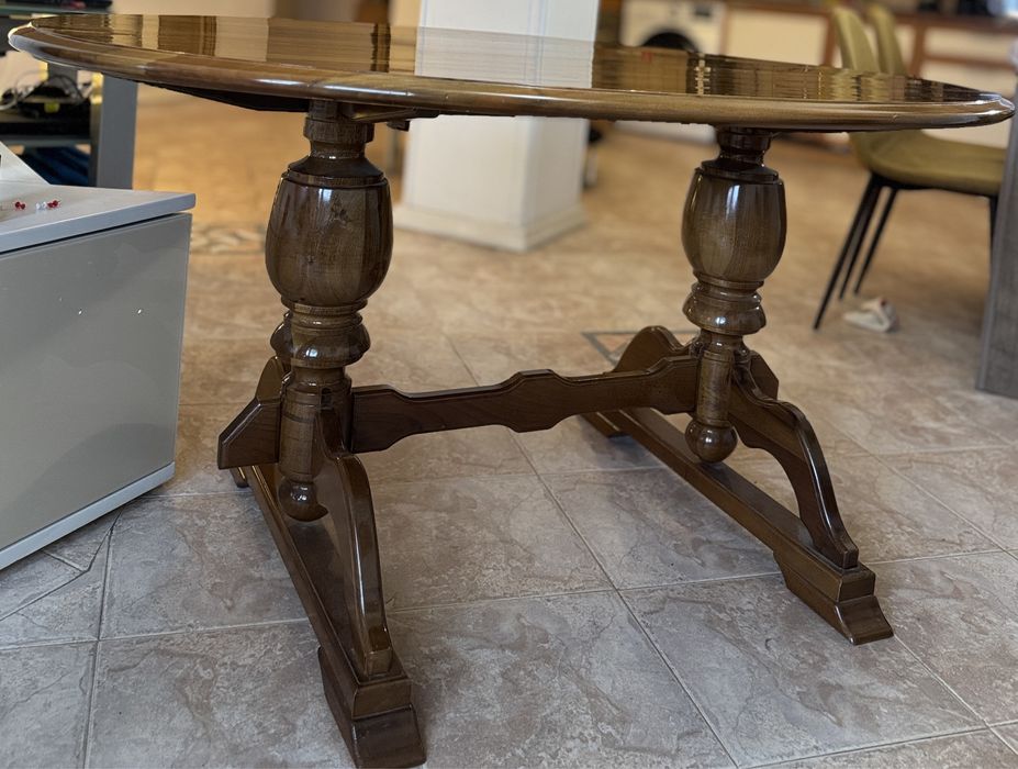 Винтидж комплект от дървена маса + дървени столове