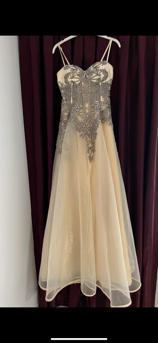 Официална бална рокля