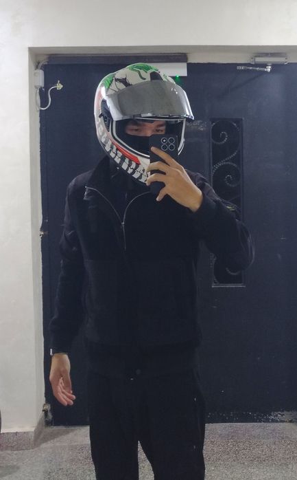 Shlem moto skuterlar uchun