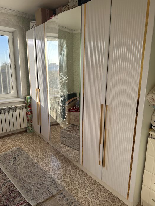 Продам шакы 6 ти дверный новая не царапен не сколов в отличном состоян