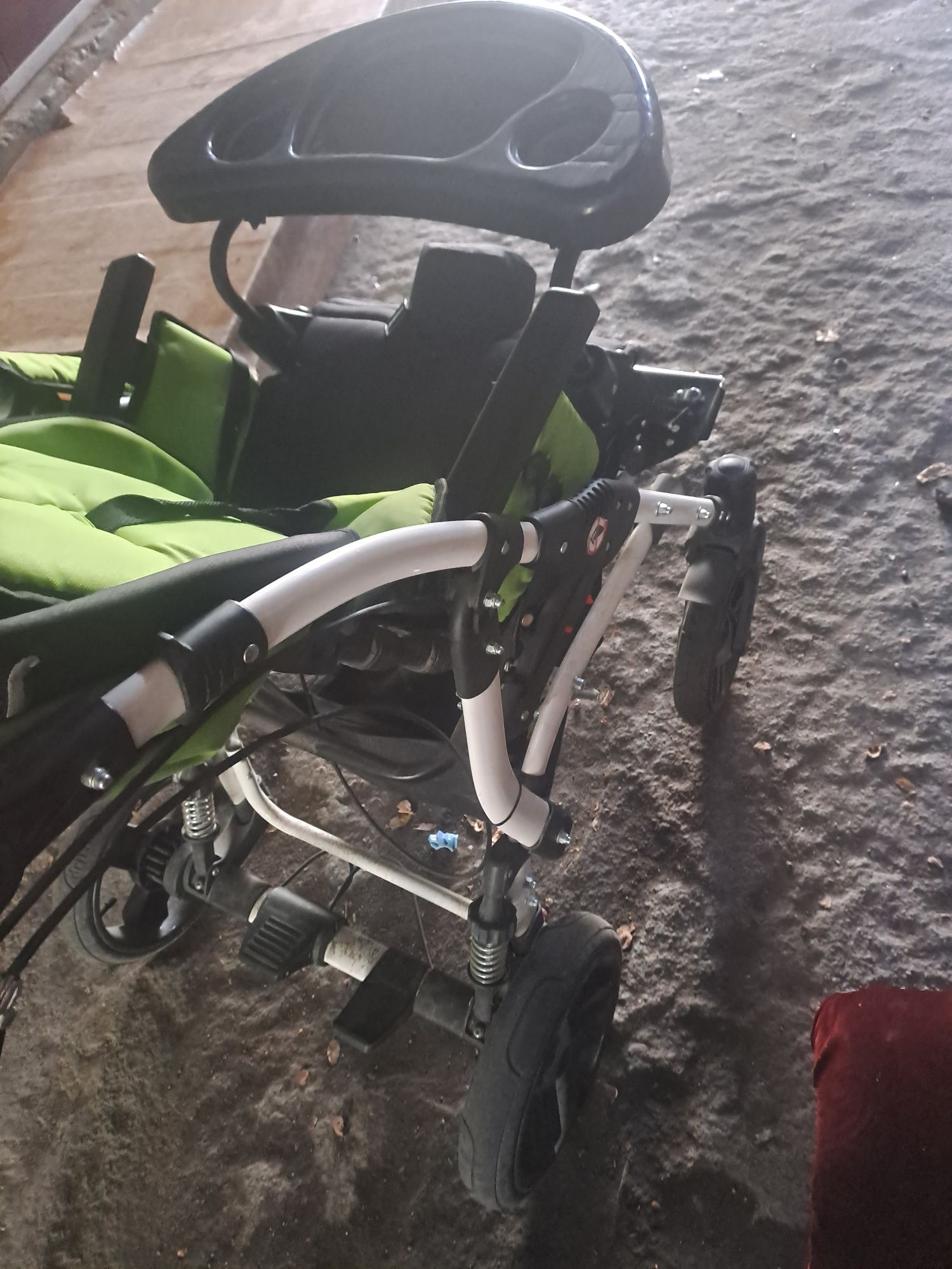 Детская коляска инвалидная