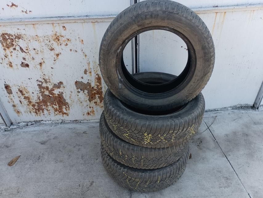 Зимни гуми Goodyear 175/65/14 Dot 19