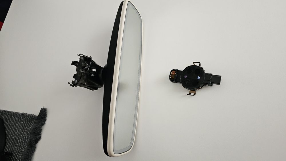 Oglinda retrovizoare si senzor Vw Passat B8