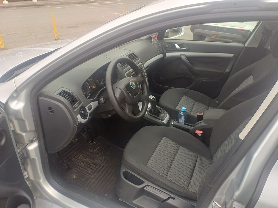 Vând Skoda Octavia FACELIFT euro 5