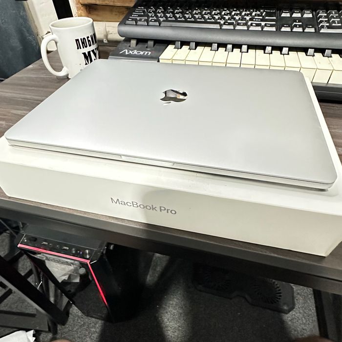 Macbook pro M1 с емкостью 95%