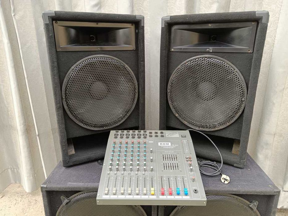 Усилитель-пульт 55 + колонки 75  = 110 000