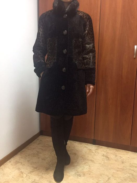 Продам новую облегченную дубленку