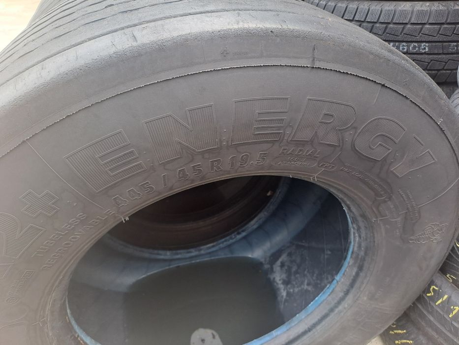 445/45/19.5 michelin, goodride