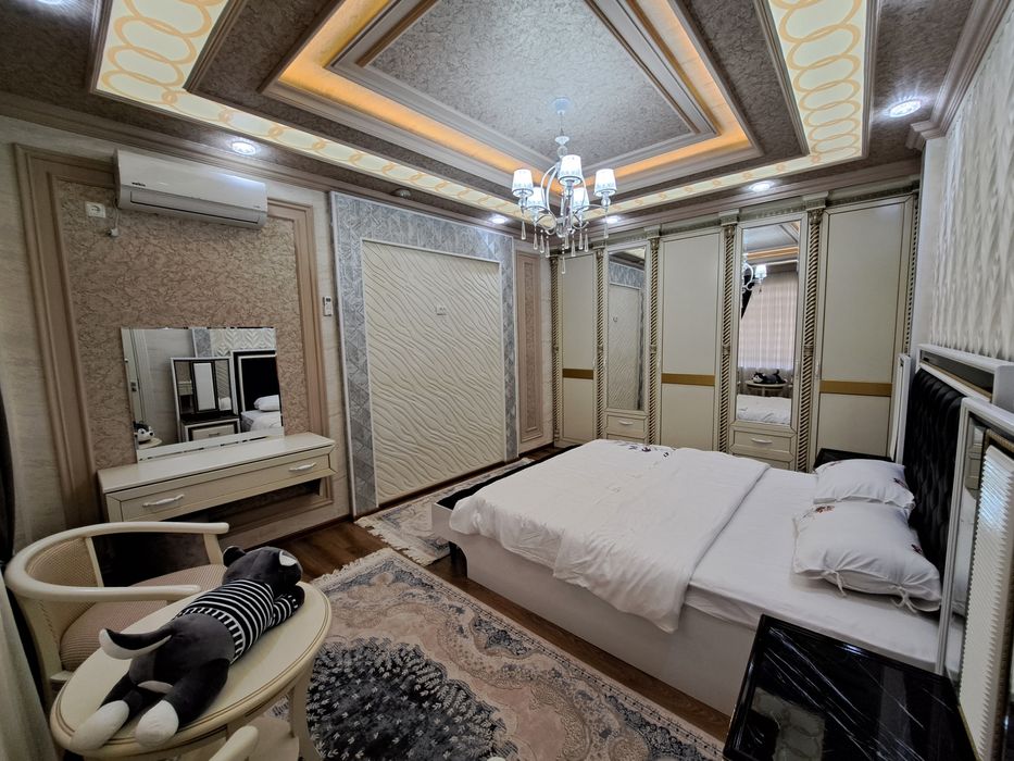 4 xonali lux kvartira sotiladi