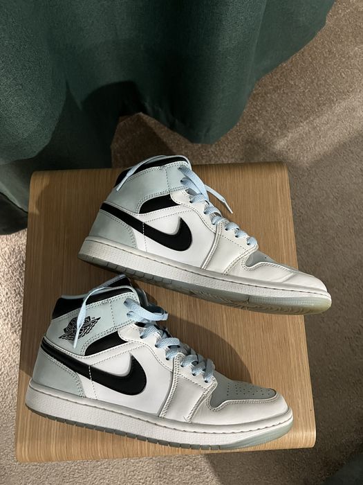 Nike Air Jordan 1 Mid SE