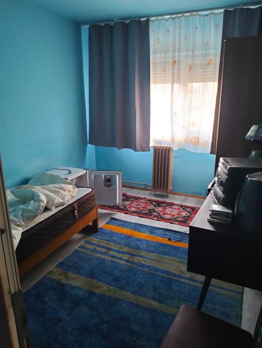 Închiriez apartament două camere