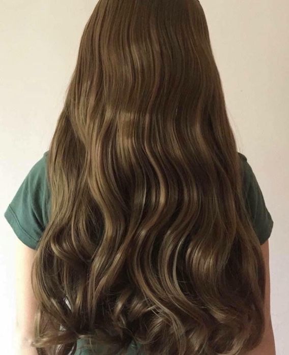 Екстеншън на треса 100 грама Дължина - 60 см. Ширина - 25см.