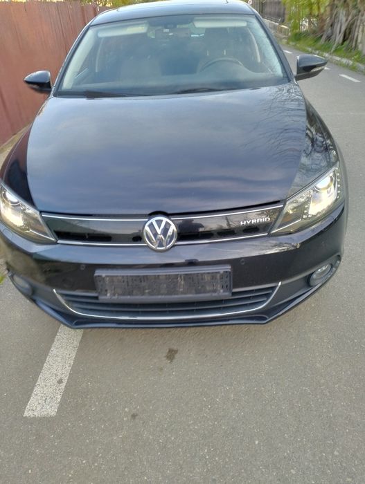 Motor 1.4 TSi vw Jetta hybrid. Cutie . Faruri led.