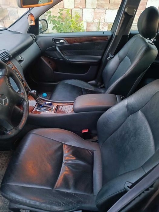 Mercedes C200 compressor