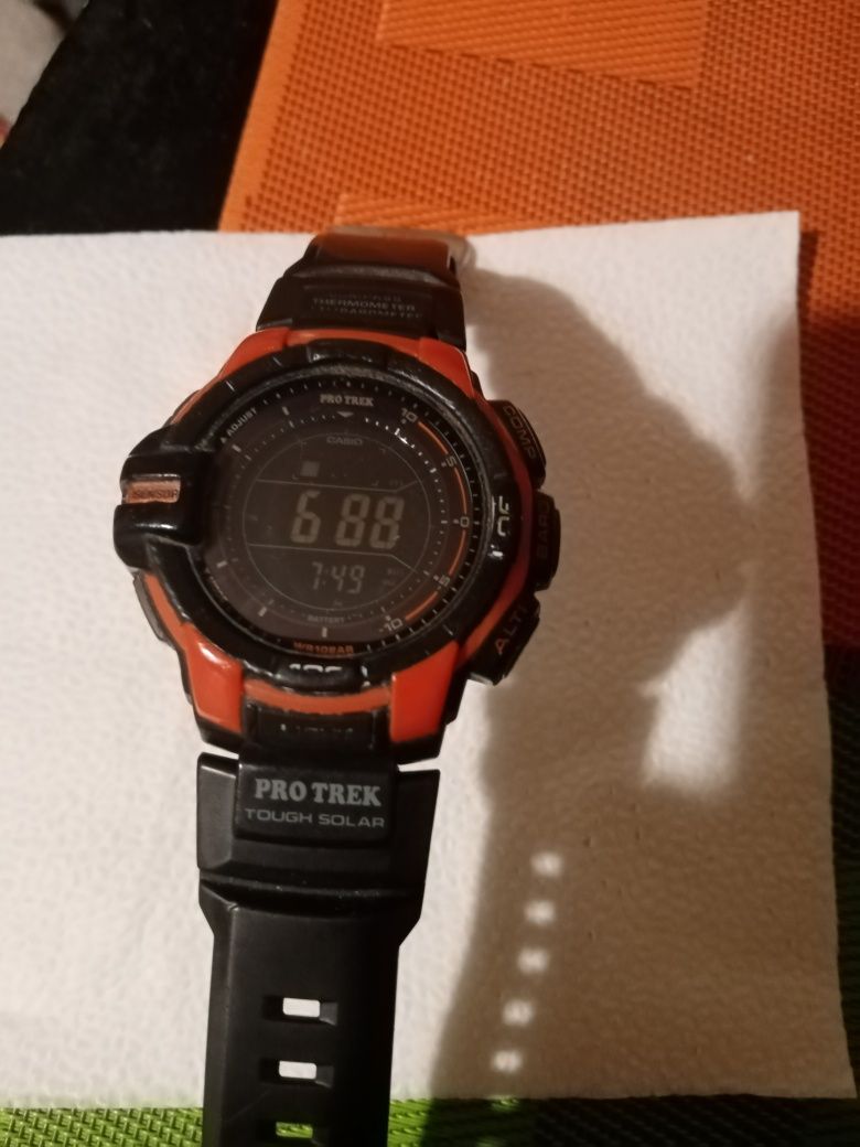 Часовник Casio Pro Trek PRG 270-4CR Tough Solar