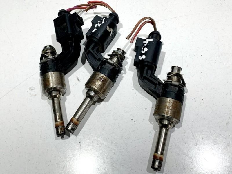 Injector Skoda Octavia 2 facelift (2008-2013) 1.4 tsi Caxa 03C906036F