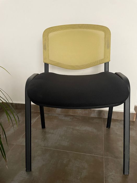 Конферентен стол